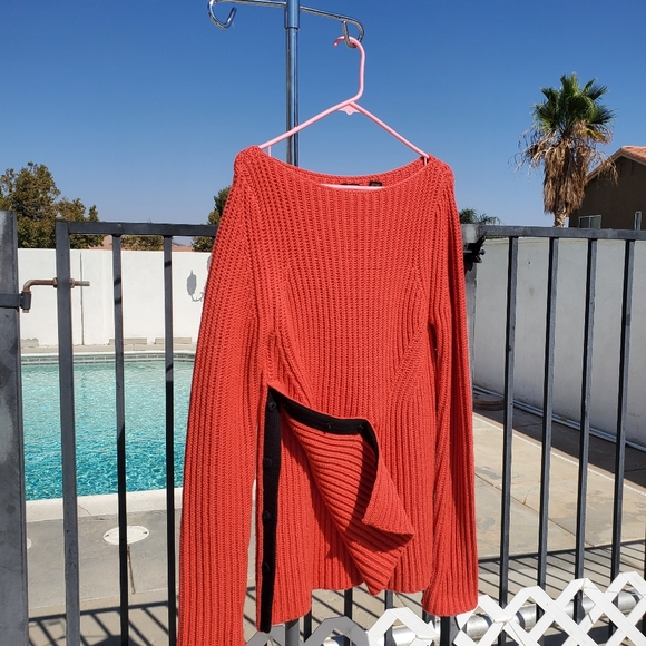 MAG Sweater - Picture 3 of 12